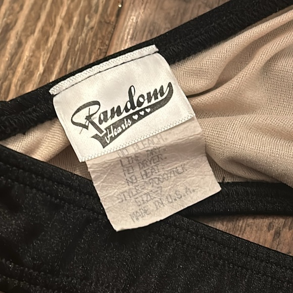 Random Hearts Skulls Bikini Size 7 - Picture 6 of 6